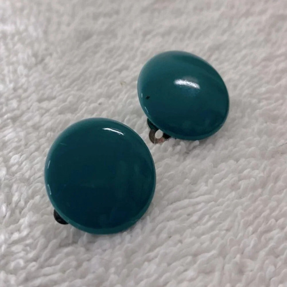 Vintage Teal Painted  Metal Circle Clip On Earrings - Picture 4 of 7